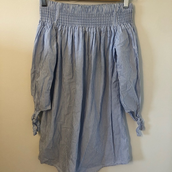 Striped off the shoulder Dress - Picture 1 of 5